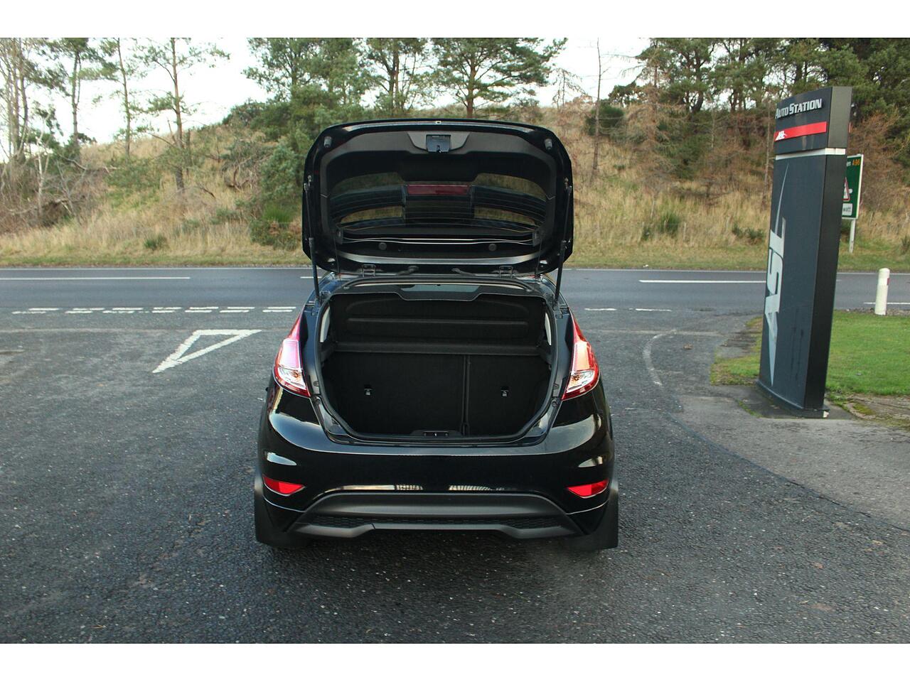 Used 2015 Ford Fiesta Fiesta 1.0T EcoBoost Zetec S Black Edition Euro 5 ...