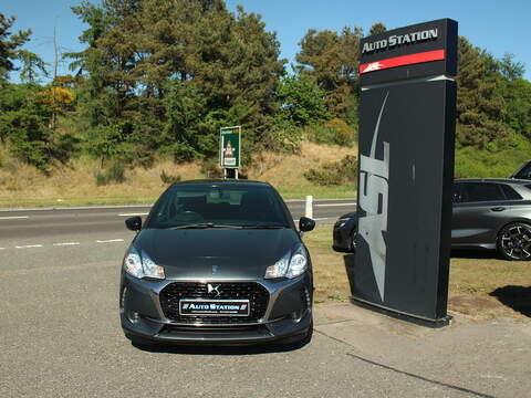 DS AUTOMOBILES DS 3 1.6 BlueHDi Elegance Hatchback 3dr Diesel Manual Euro 6 (s/s) (100 ps) - U6391