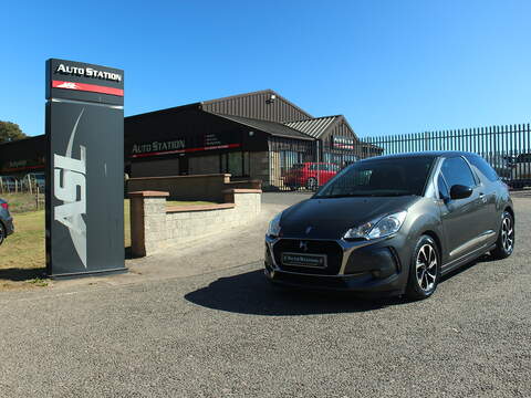 DS AUTOMOBILES DS 3 1.6 BlueHDi Elegance Hatchback 3dr Diesel Manual Euro 6 (s/s) (100 ps) - U6391