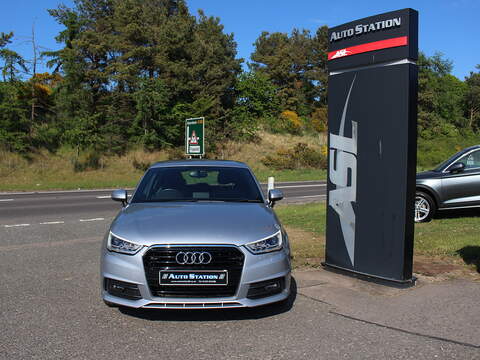 Audi A1 1.4 TFSI S line Sportback 5dr Petrol Manual Euro 6 (s/s) (Nav) (125 ps) - U6422