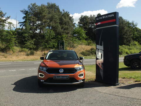 Volkswagen T-Roc 2.0 TDI SEL SUV 5dr Diesel Manual 4Motion Euro 6 (s/s) (150 ps) - U6440