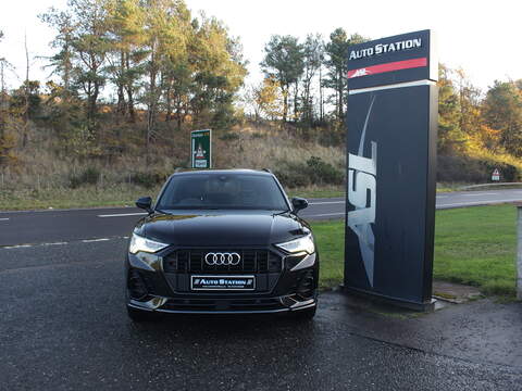 Audi Q3 1.5 TFSI CoD 35 Edition 1 SUV 5dr Petrol S Tronic Euro 6 (s/s) (150 ps) - U6521
