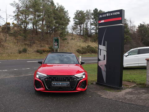 Audi RS3 2.5 TFSI Vorsprung Saloon 4dr Petrol S Tronic quattro Euro 6 (s/s) (400 ps) - U6559