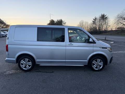 Volkswagen Transporter 2.0 BiTDI T32 Highline Kombi Double Cab 5dr Diesel DSG 4Motion SWB Euro 6 (s/s) (199 ps) - U6564