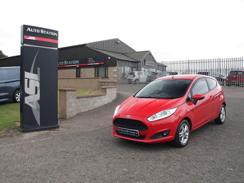 Ford Fiesta 1.0T EcoBoost Zetec Hatchback 3dr Petrol Manual Euro 6 (s/s) (100 ps) - U6657