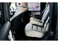 Mercedes-Benz G Class 4.0 G63 V8 BiTurbo AMG SUV 5dr Petrol SpdS+9GT 4MATIC Euro 6 (s/s) (585 ps) - U100
