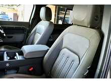 Land Rover Defender 110 2.0 SD4 First Edition Auto 4WD Euro 6 (s/s) 5dr - U139