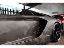 Lamborghini Aventador 6.5 V12 LP 740-4 S Roadster 2dr Petrol ISR 4WD Euro 6 (740 ps) - U155