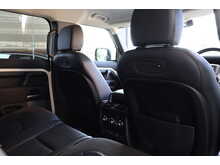 Land Rover Defender 110 2.0 SD4 S SUV 5dr Diesel Auto 4WD Euro 6 (s/s) (240 ps) - U162