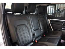 Land Rover Defender 110 2.0 SD4 S SUV 5dr Diesel Auto 4WD Euro 6 (s/s) (240 ps) - U162