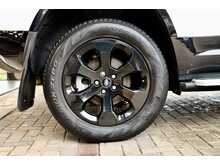 Land Rover Defender 110 3.0 D250 MHEV X-Dynamic SE SUV 5dr Diesel Auto 4WD Euro 6 (s/s) (250 ps) - U163