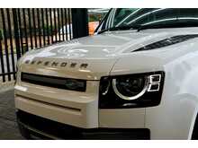 Land Rover Defender 110 3.0 D250 MHEV X-Dynamic SE SUV 5dr Diesel Auto 4WD Euro 6 (s/s) (250 ps) - U163