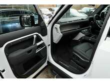 Land Rover Defender 110 3.0 D250 MHEV X-Dynamic SE SUV 5dr Diesel Auto 4WD Euro 6 (s/s) (250 ps) - U163