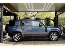Land Rover Defender 110 3.0 D200 MHEV SE SUV 5dr Diesel Auto 4WD Euro 6 (s/s) (200 ps) - U165