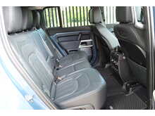 Land Rover Defender 110 3.0 D200 MHEV SE SUV 5dr Diesel Auto 4WD Euro 6 (s/s) (200 ps) - U165