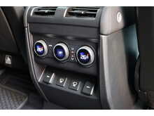 Land Rover Defender 110 3.0 D200 MHEV SE SUV 5dr Diesel Auto 4WD Euro 6 (s/s) (200 ps) - U165