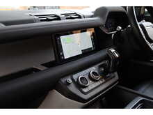 Land Rover Defender 110 3.0 D200 MHEV SE SUV 5dr Diesel Auto 4WD Euro 6 (s/s) (200 ps) - U165