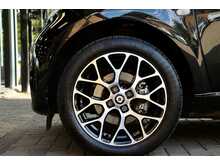 Smart fortwo 17.6kWh Prime Exclusive Cabriolet 2dr Electric Auto (22kW Charger) (82 ps) - U178