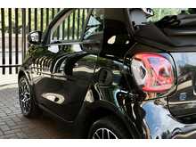 Smart fortwo 17.6kWh Prime Exclusive Cabriolet 2dr Electric Auto (22kW Charger) (82 ps) - U178