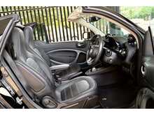 Smart fortwo 17.6kWh Prime Exclusive Cabriolet 2dr Electric Auto (22kW Charger) (82 ps) - U178