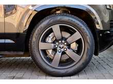 Land Rover Defender 110 3.0 D300 MHEV X-Dynamic HSE SUV 5dr Diesel Auto 4WD Euro 6 (s/s) (300 ps) - U195