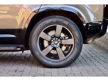 Land Rover Defender 110 3.0 D300 MHEV X-Dynamic HSE SUV 5dr Diesel Auto 4WD Euro 6 (s/s) (300 ps) - U195