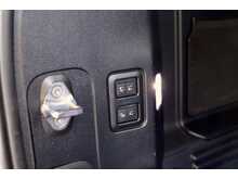 Land Rover Defender 110 3.0 D300 MHEV X-Dynamic HSE SUV 5dr Diesel Auto 4WD Euro 6 (s/s) (300 ps) - U195