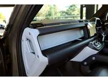 Land Rover Defender 110 3.0 D300 MHEV X-Dynamic HSE SUV 5dr Diesel Auto 4WD Euro 6 (s/s) (300 ps) - U195