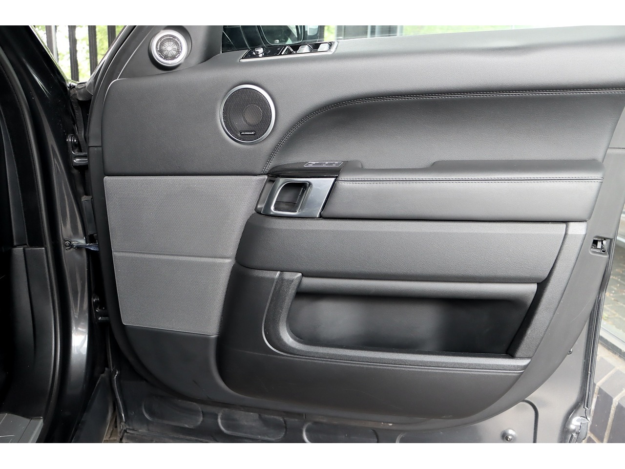 2022 Land Rover Range Rover Sport thumbnail 15