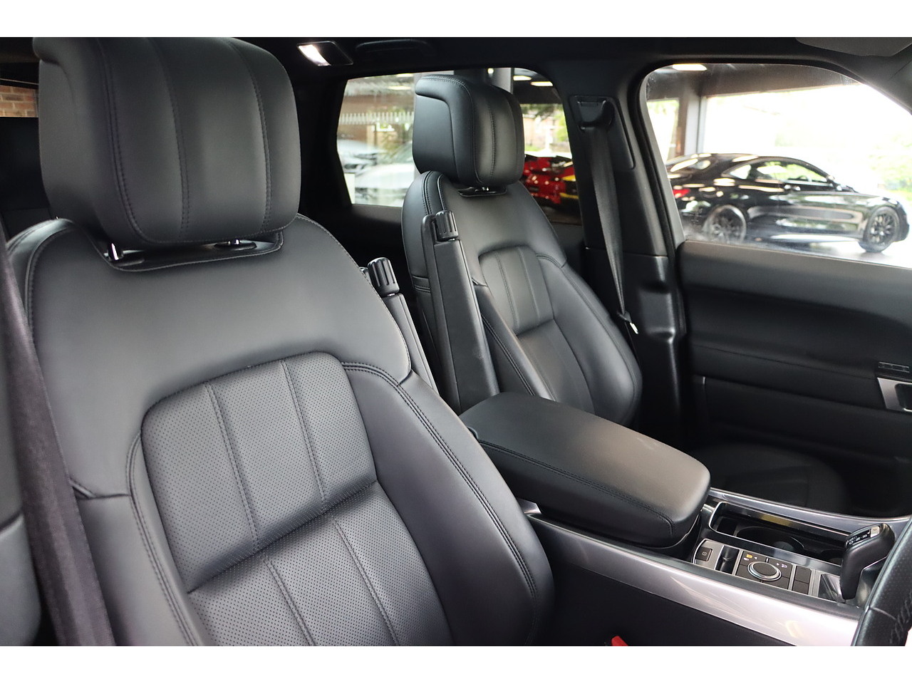 2022 Land Rover Range Rover Sport thumbnail 18