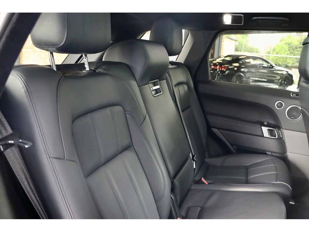 2022 Land Rover Range Rover Sport thumbnail 21