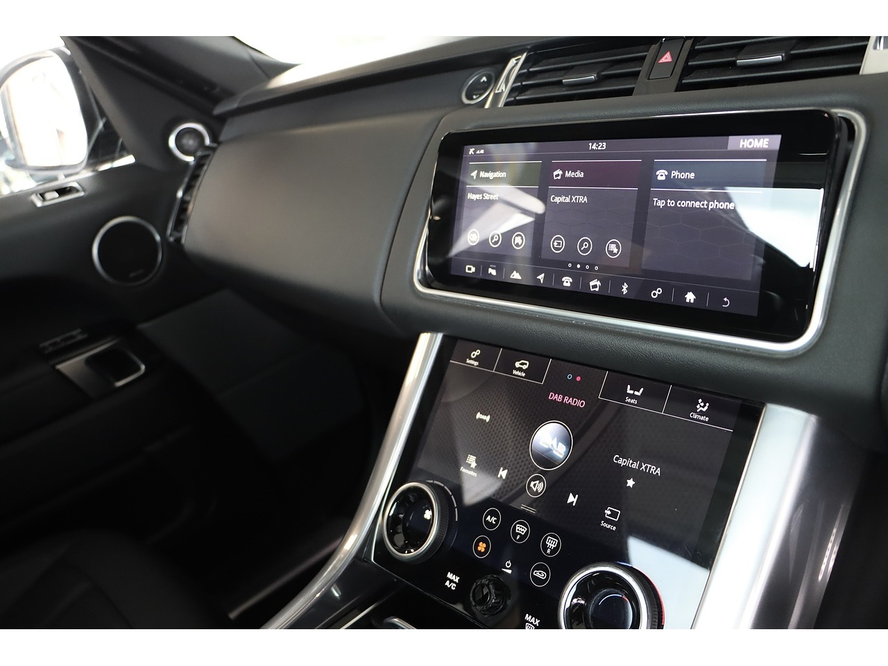 2022 Land Rover Range Rover Sport thumbnail 24