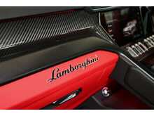 Lamborghini Urus LAMBORGHINI URUS V8 AUTO - U82