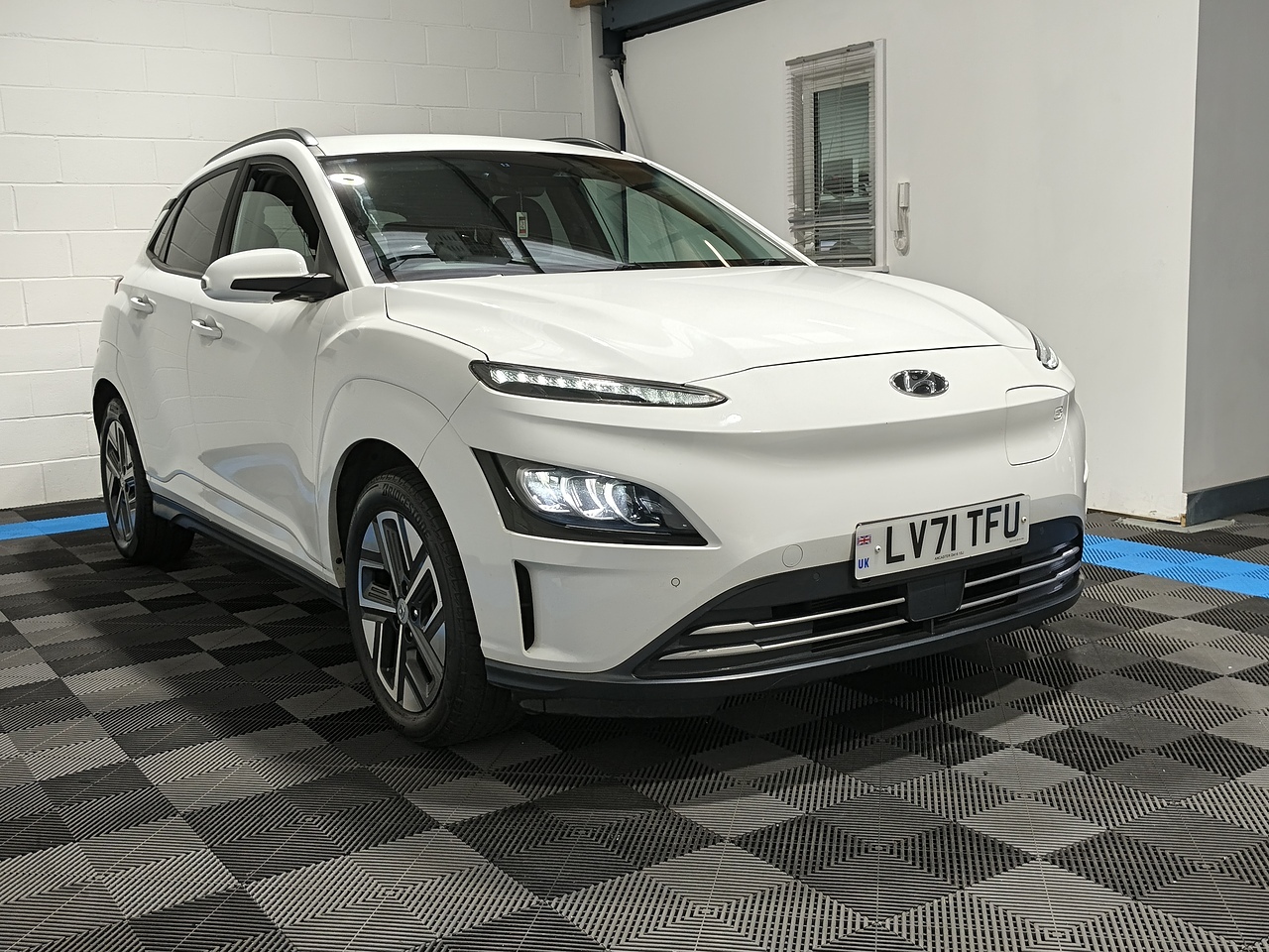 2021 HYUNDAI KONA