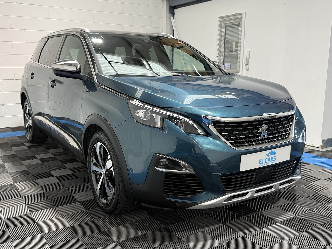 2017 Peugeot 5008