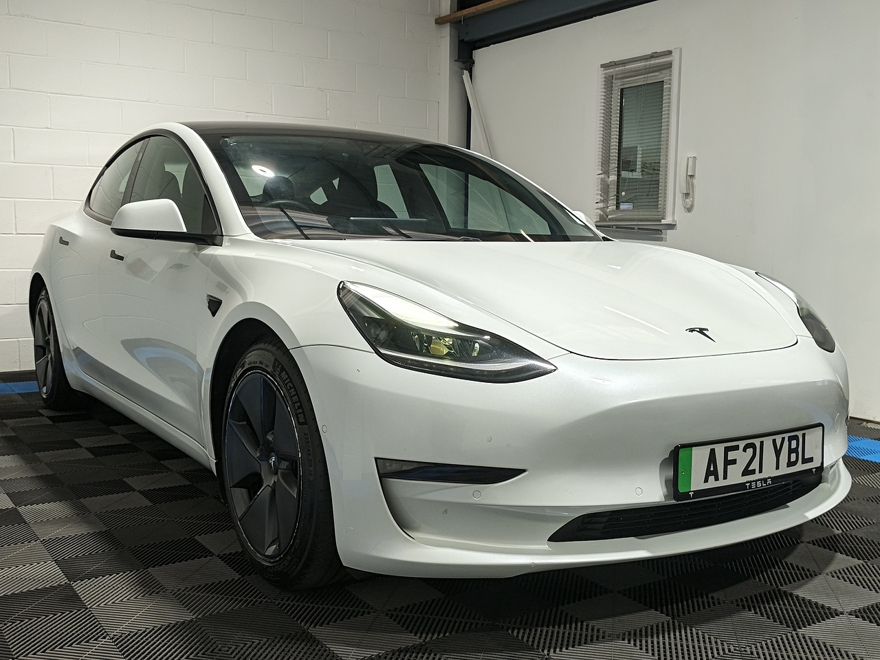2021 TESLA MODEL 3