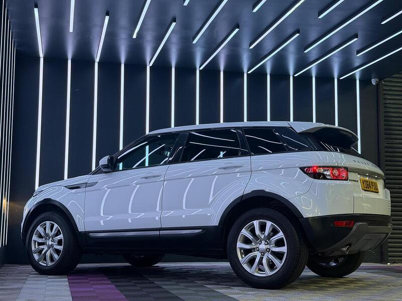 Land Rover Range Rover Evoque 2.2 eD4 Pure FWD Euro 5 (s/s) 5dr - U692