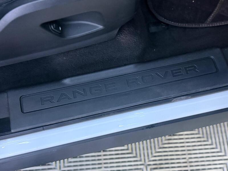 Land Rover Range Rover Evoque 2.2 eD4 Pure FWD Euro 5 (s/s) 5dr - U692