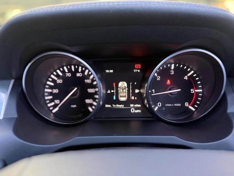 Land Rover Range Rover Evoque 2.2 eD4 Pure FWD Euro 5 (s/s) 5dr - U692