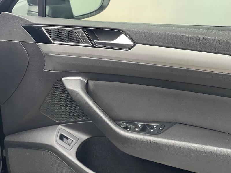 Volkswagen Passat 1.6 TDI BlueMotion Tech SE Euro 6 (s/s) 4dr - U100