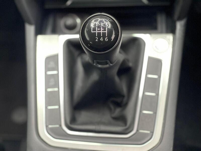 Volkswagen Passat 1.6 TDI BlueMotion Tech SE Euro 6 (s/s) 4dr - U100