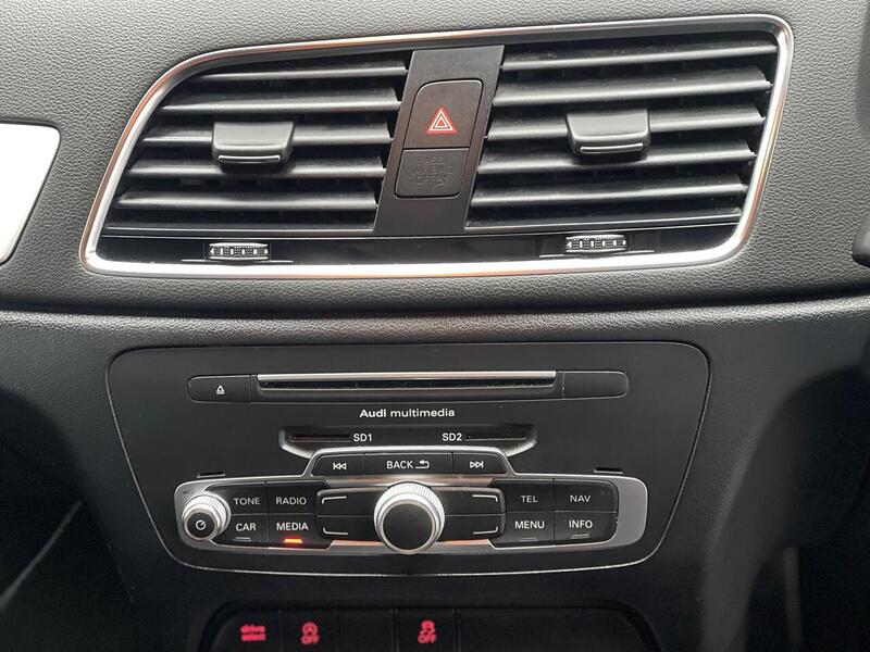 Audi Q3 2.0 TDI S line Euro 6 (s/s) 5dr - U113