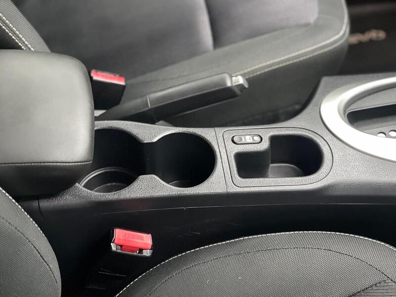 Nissan Qashqai 1.6 Acenta CVT 2WD Euro 5 5dr - U117