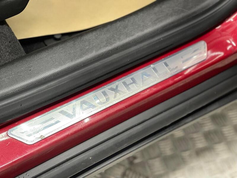 Vauxhall Mokka 1.7 CDTi SE 4WD Euro 5 (s/s) 5dr - U118