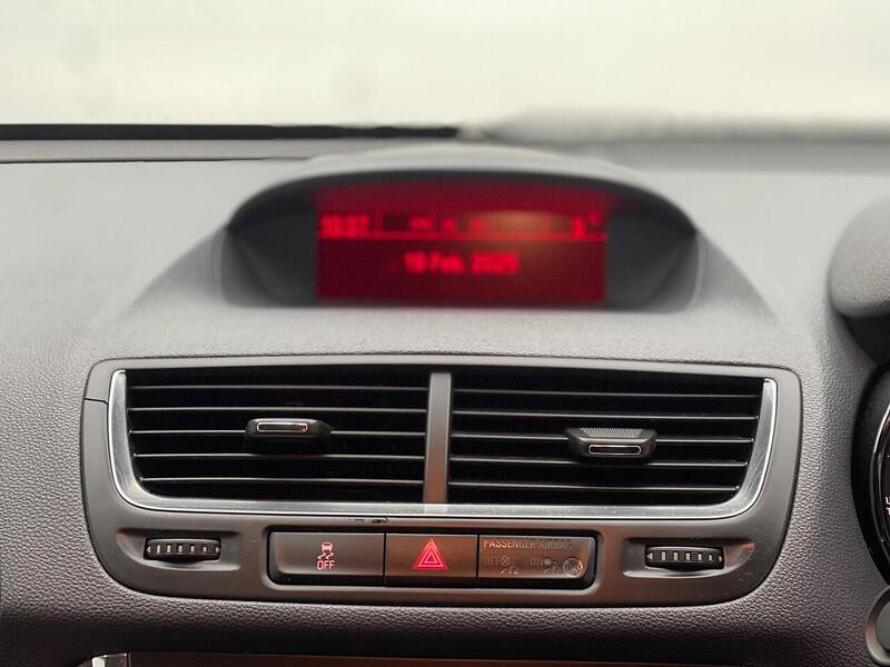 Vauxhall Mokka 1.7 CDTi SE 4WD Euro 5 (s/s) 5dr - U118