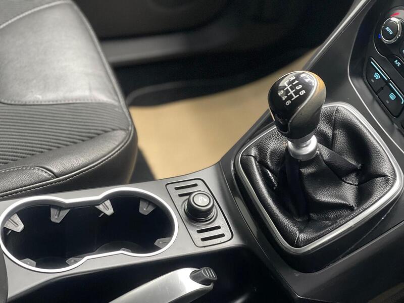 Ford Kuga 2.0 TDCi Titanium AWD Euro 5 5dr SUV Manual Diesel - U138