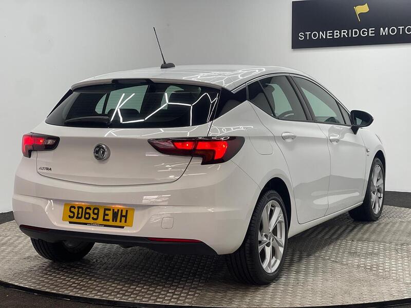Vauxhall Astra 1.4i Turbo SRi Nav Euro 6 (s/s) 5dr - U142