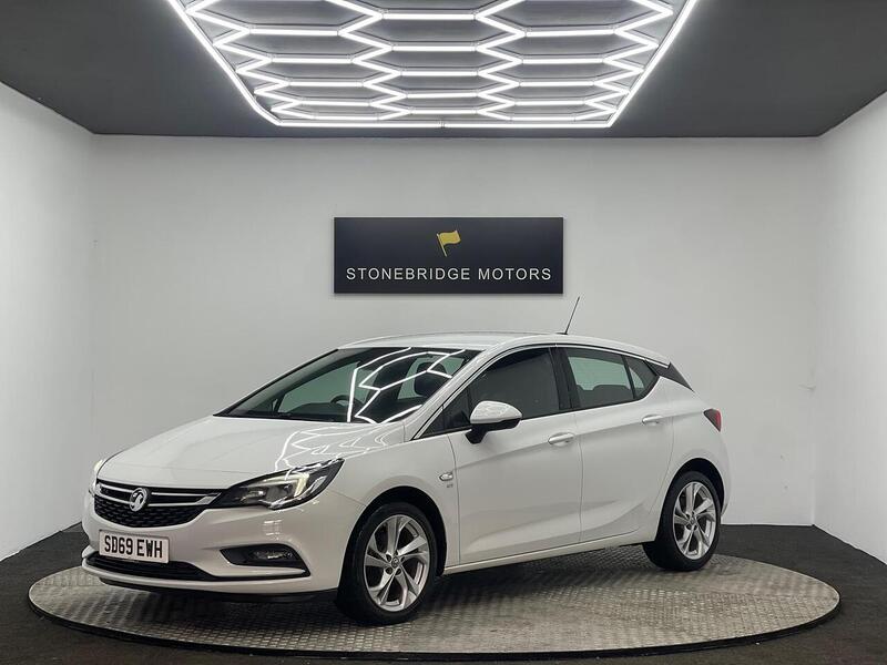 Vauxhall Astra 1.4i Turbo SRi Nav Euro 6 (s/s) 5dr - U142