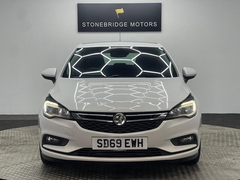 Vauxhall Astra 1.4i Turbo SRi Nav Euro 6 (s/s) 5dr - U142