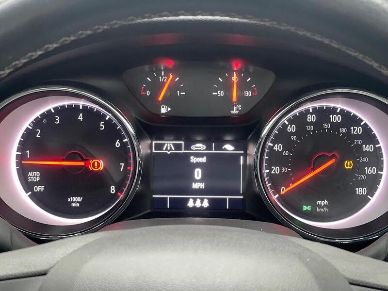 Vauxhall Astra 1.4i Turbo SRi Nav Euro 6 (s/s) 5dr - U142